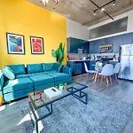 Spacious South Loop 2Br Apartment Near Mccormick Place, Soldier Field & Downtown Chicago