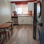 Condo Apartment Near Midway Airport