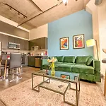 Skyline 2Br In South Loop With Optional Parking & Gym Access Near Museum Campus And Mccormick Place