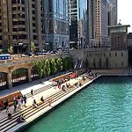 Central Downtown Location-Modern 2Br Condo