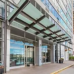 Blueground S Loop Doorman Nr Aquarium Train Chi-1081