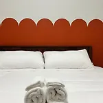 New Built Apartment Sleeps 8