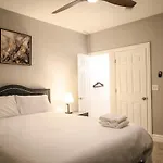 Gorgeous 4bdr In Chicago,15mins From Dwtn Apartment *