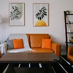 Luxurious Remodeled 1Br Condo