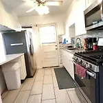 Townhouse In Rogers Park