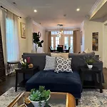 5 Bedroom Huge House In Best Location Parking Fireplace Back Yard