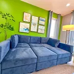 Pilsen Art Center Family Friendly 3Br Retreat With Free Parking Near Medical District, Douglas Park And University Illinois Chicago