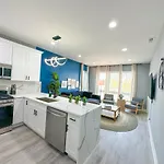 Stylish Cozy 3Br Retreat With Free Parking Near Pilsen Art Center, Douglas Park And University Of Illinois Chicago