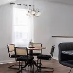 Spacious Three Bedroom Apt With Parking And Patio