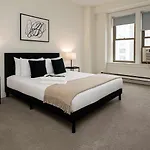 Sleek & Snug 2Br Apartment - Lsalle 703