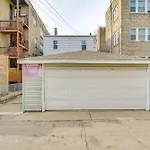Walk To Devon Avenue & Warren Park: Chicago Apt!