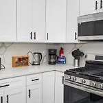 Spacious 3Br Home Near Chicago Downtown, University Of Illinois Chicago & Medical District