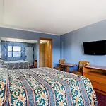 Admiral By Oyo I-94 Hotel