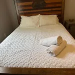 Wonderful Home Close To Downtown Chicago - Free Parking