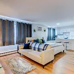 Luxury King Bed In Family Friendly Location