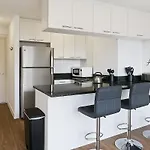 Studio Apt Comfy & Sunlit - Algonquin 5A