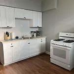 South Loop 3 Bedroom Apt