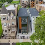 Spacious 3Bdr Luxury Penthouse