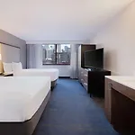 Hotel Embassy - Downtown River North