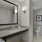 Embassy - Downtown River North 3*
