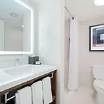 Embassy - Downtown River North Hotel 3*