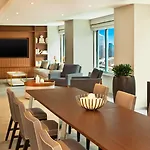 Hotel Sheraton Grand Riverwalk 4*