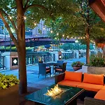Hotel Sheraton Grand Riverwalk 4*