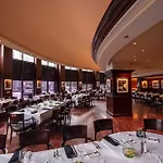 Sheraton Grand Riverwalk Hotel 4*
