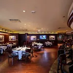 Hotel Sheraton Grand Riverwalk Chicago