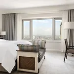 Four Seasons Hotel 5*