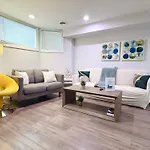 The Double Play - Modern 2Br Apts Right Next To Wrigley Field & Transit! - Perfect For Cubs Fans