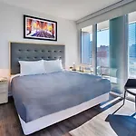 Level - Old Town Hotel Chicago