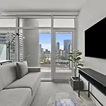 Level - Fulton Market Hotel