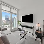 Level - Fulton Market Hotel