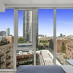 Level Chicago - River North