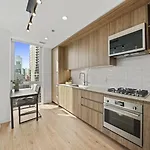 Level Chicago - River North