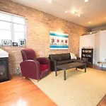 Amazing Wicker Park Penthouse With Skyline Views