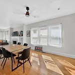 Chicago Getaway With Pool Table & Modern Comfort Home