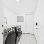 Addison Elite Art Deco Retreat Garage Apartment *