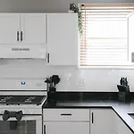 Sleeps7 • 2Br • Coffee Station • Backyard W/ Grill