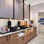 Hampton Inn Majestic Chicago Theatre District