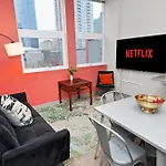 South Loop 2Br Retreat Near Grant Park, Soldier Field, Adler Planetarium & Columbia College