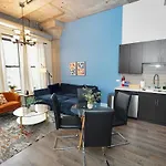 Mccormick Place: Modern Downtown Loft With Optional Parking * Chicago