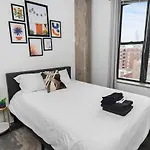 Mccormick Place: Modern Downtown Loft With Optional Parking