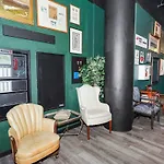 Mccormick Place: Modern Downtown Loft With Optional Parking *