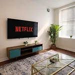 Stylish Cozy 3Br 420 Friendly Apartment With Gym Near Mccormick Place, Grant Park And Soldier Field