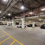 Bright 2br With Gym And Optional Parking Near Soldier Field, Museum Campus, Mccormick Place Chicago