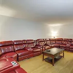 Commuter-Friendly Bungalow In Chicagos South Side