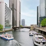 Livn West Loop Classic Queen Apartment *