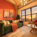Fully Equipped 2Br Apartment In South Loop With Optional Parking And Gym Access Near Mccormick Place & Lakefront Attractions
